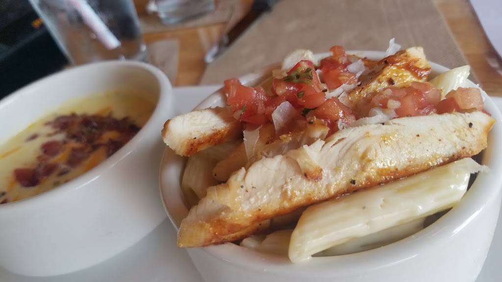 Applebees Grill + Bar | restaurant | 1808 S Main St, Farmville, VA 23901, USA | 4343155581 OR +1 434-315-5581