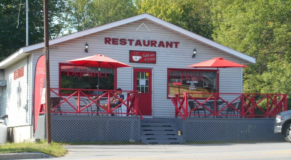 Café Aux 4 Coins | restaurant | 601 Rue de Martigny O, Saint-Jérôme, QC J5L 1Z6, Canada | 4505047710 OR +1 450-504-7710