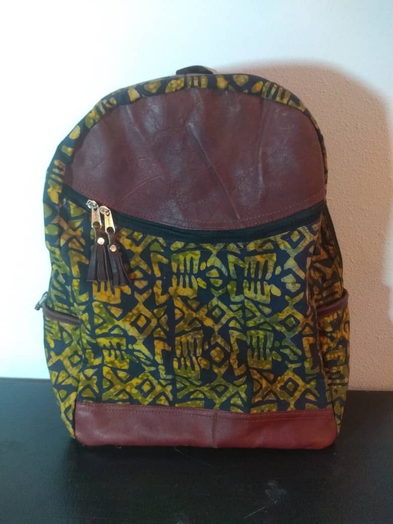 Halisi Africa - ZanziBar | cafe | 1002 Commercial Dr, Tallahassee, FL 32310, USA | 8506041033 OR +1 850-604-1033