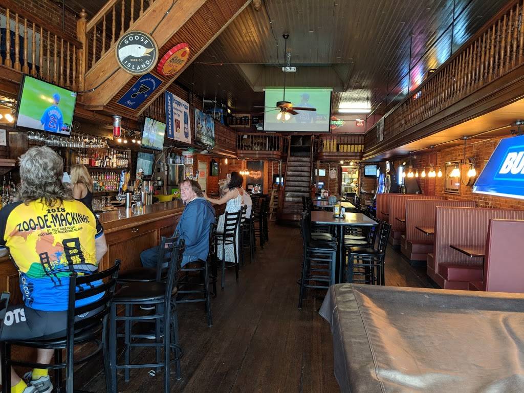 7 West Bar & Grill | restaurant | 7 W Broadway, Trenton, IL 62293, USA | 6182247771 OR +1 618-224-7771