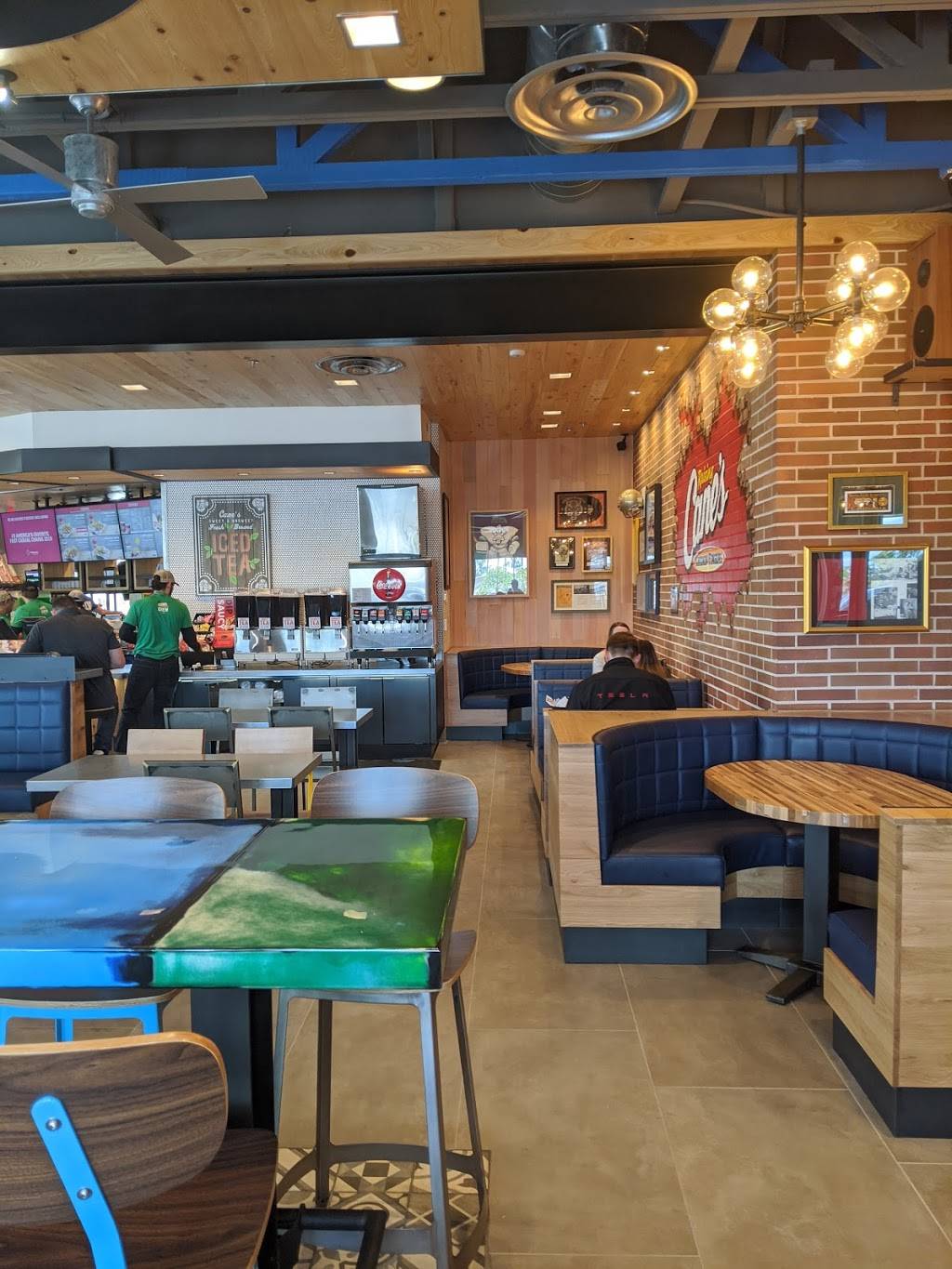 Raising Canes Chicken Fingers | meal takeaway | 40390 Margarita Rd, Temecula, CA 92591, USA | 9515872308 OR +1 951-587-2308