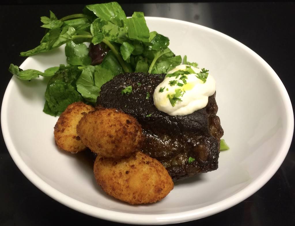 Amaia Martini Bar | restaurant | 176 Main St, Hudson, MA 01749, USA | 9785679779 OR +1 978-567-9779