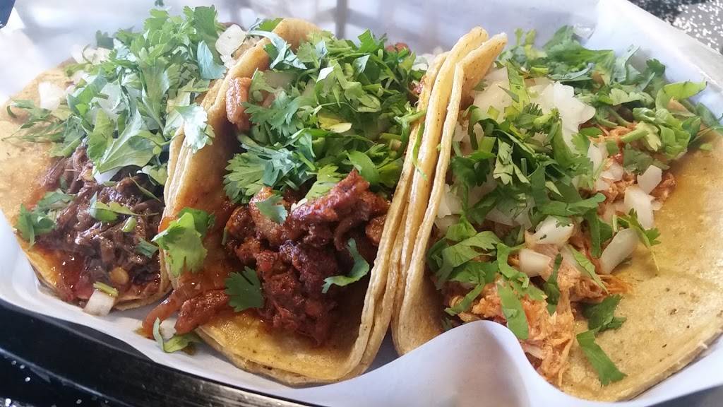 Tomatillo Taco Ville Buffalo Grove | restaurant | 1267 W Dundee Rd, Buffalo Grove, IL 60089, USA | 2243182137 OR +1 224-318-2137