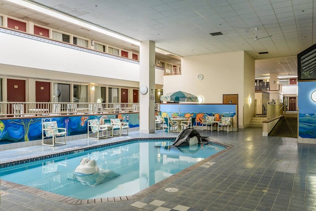 The Plaza Hotel & Suites | restaurant | 201 N 17th Ave, Wausau, WI 54401, USA | 7158454341 OR +1 715-845-4341