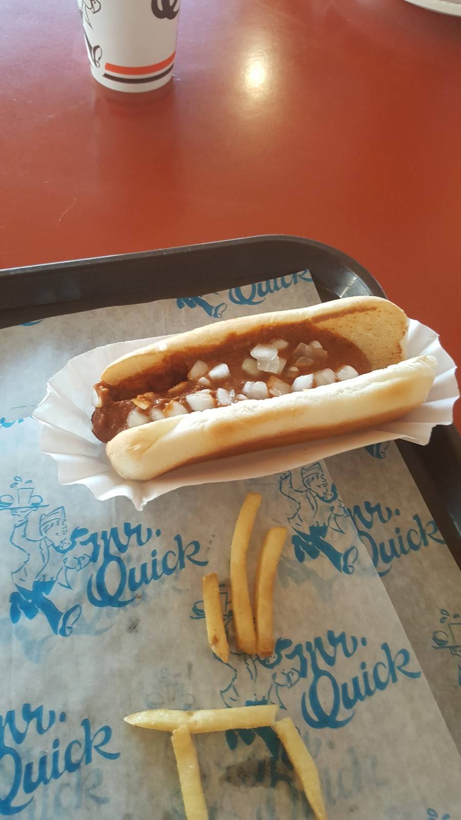 Mr Quick Drive-In | restaurant | 915 E Laketon Ave, Muskegon, MI 49442, USA | 2317226200 OR +1 231-722-6200