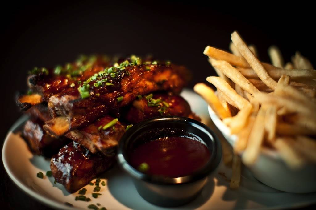 Score at Peninsula Town Center | restaurant | 4401 W Claiborne Square, Hampton, VA 23666, USA | 7578640632 OR +1 757-864-0632