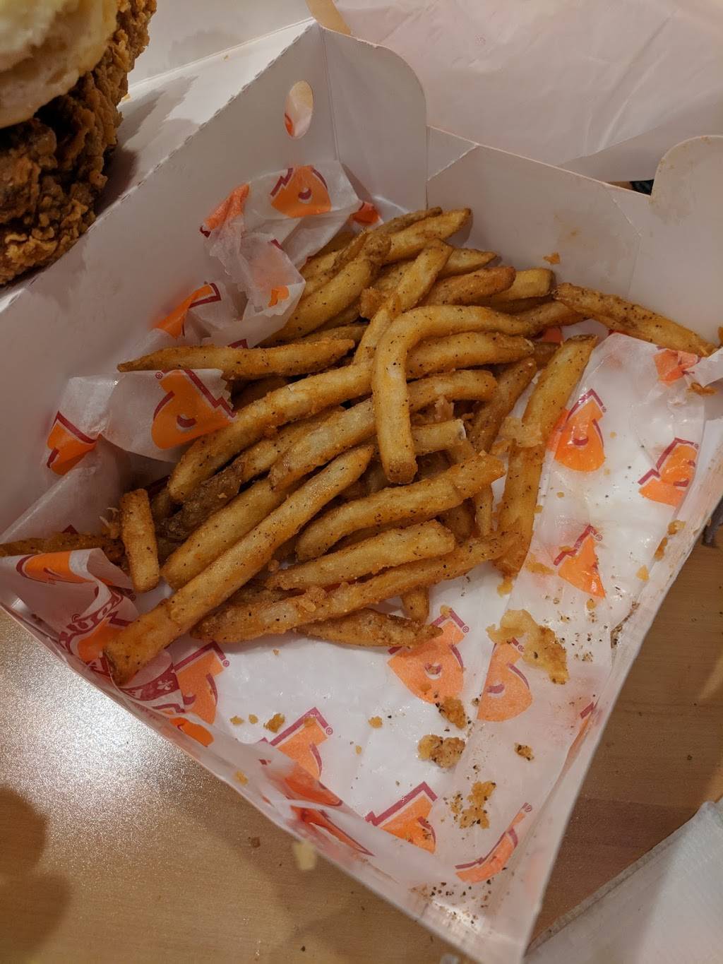 Popeyes Louisiana Kitchen | restaurant | 6945 Camino Arroyo, Gilroy, CA 95020, USA | 4088421111 OR +1 408-842-1111