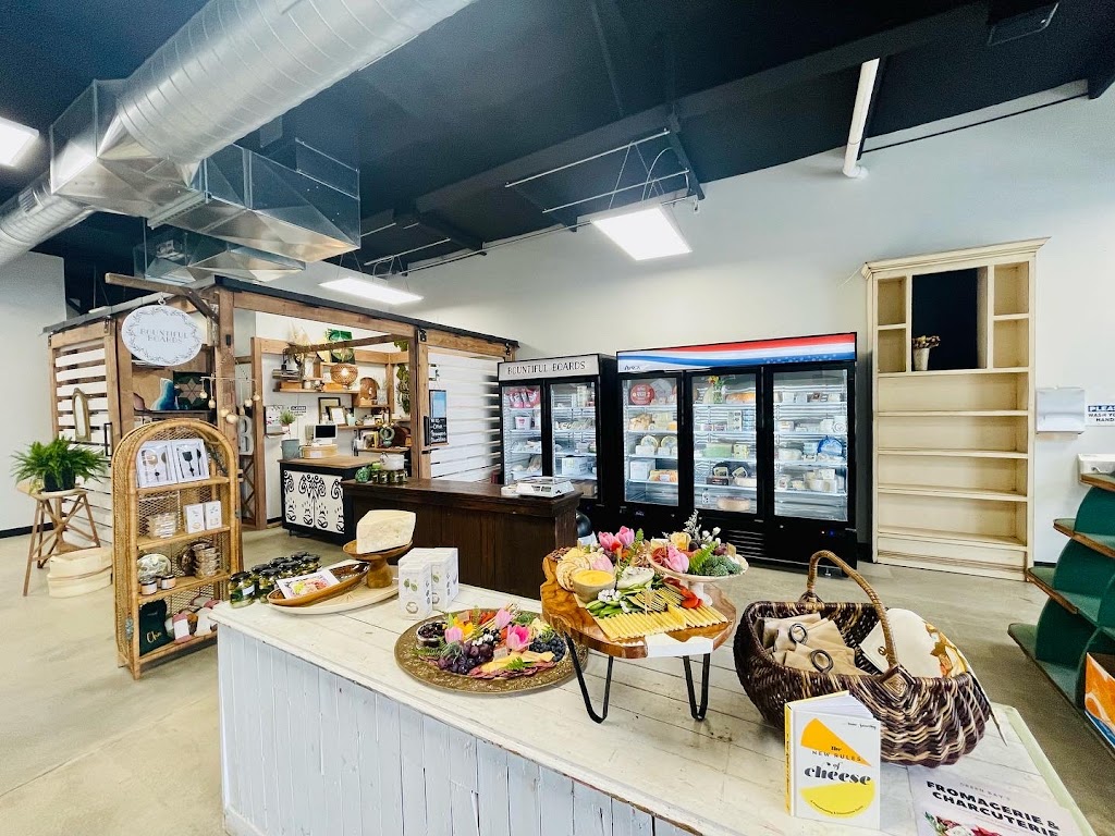 The Revolution Public Market | cafe | 2160 Holmgren Way Suite 103, Ashwaubenon, WI 54304, USA | 9202273921 OR +1 920-227-3921