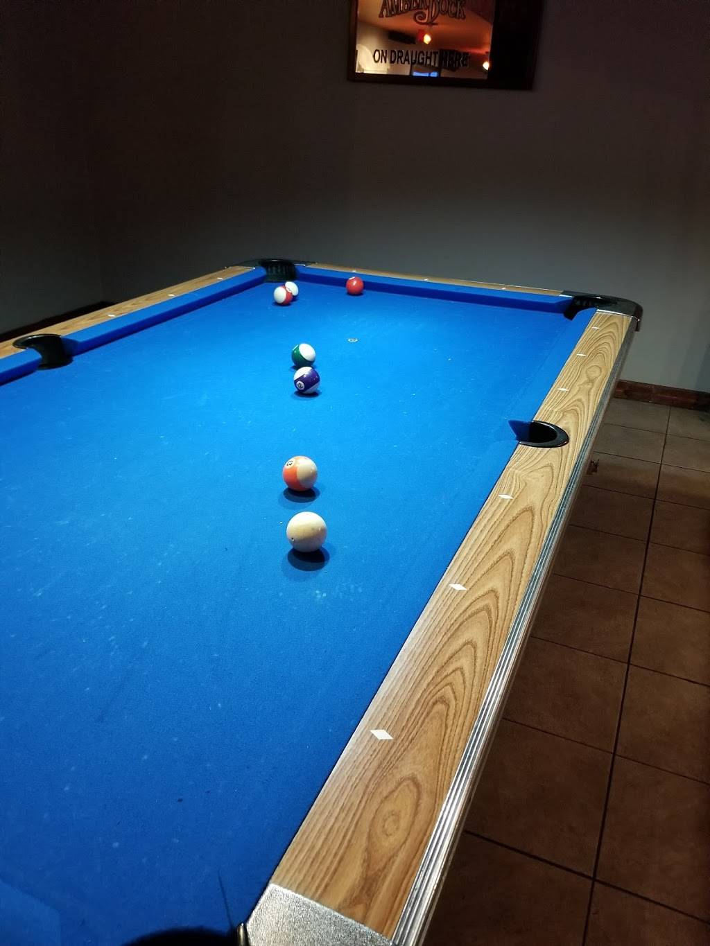 Whats Up Pub & Grub | restaurant | 918 Woodland Plaza Run, Fort Wayne, IN 46825, USA | 2604893488 OR +1 260-489-3488