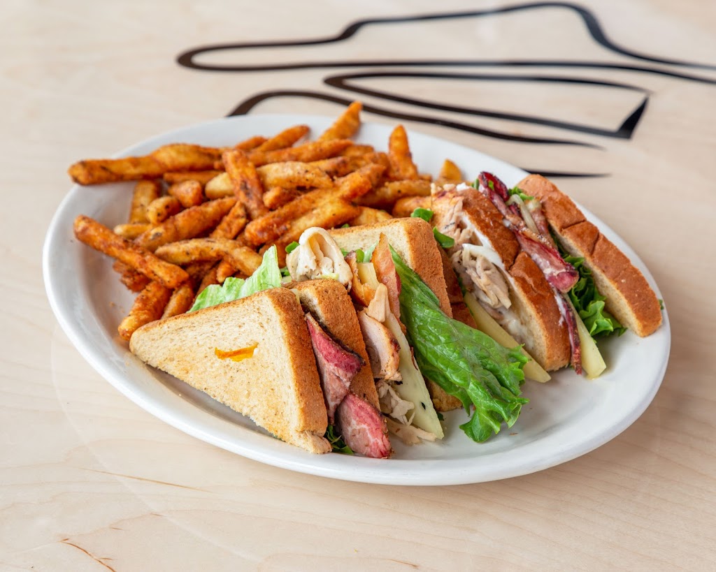 Hideout Steakhouse and BBQ | restaurant | 1269 N Promenade Pkwy #121, Casa Grande, AZ 85194, USA | 5202776020 OR +1 520-277-6020