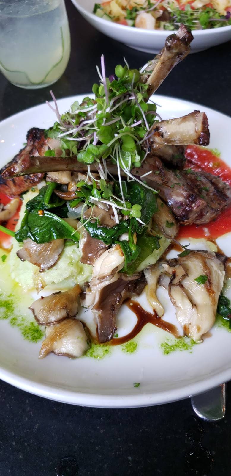 Basi Italia | restaurant | 811 Highland St, Columbus, OH 43215, USA | 6142947383 OR +1 614-294-7383