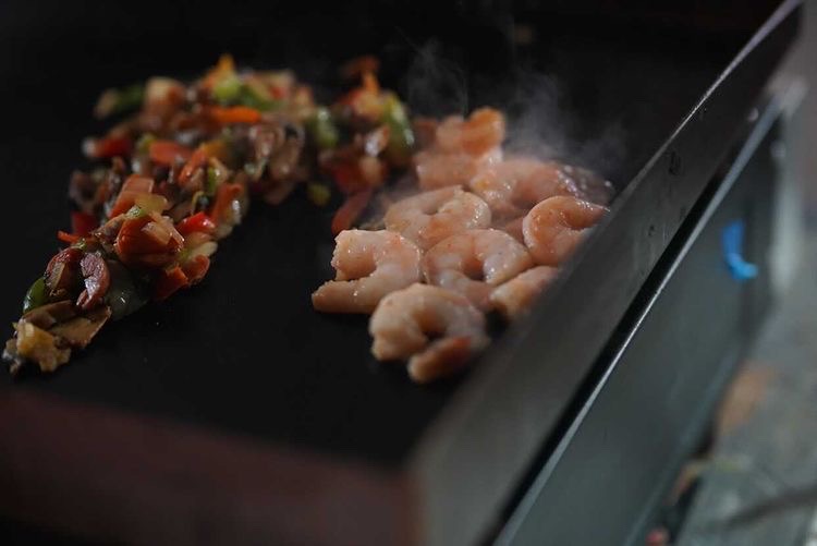 Buttbutts Twisted Corn & Fish | restaurant | 123 Ewing Dr #4, Nashville, TN 37207, USA | 6155692826 OR +1 615-569-2826