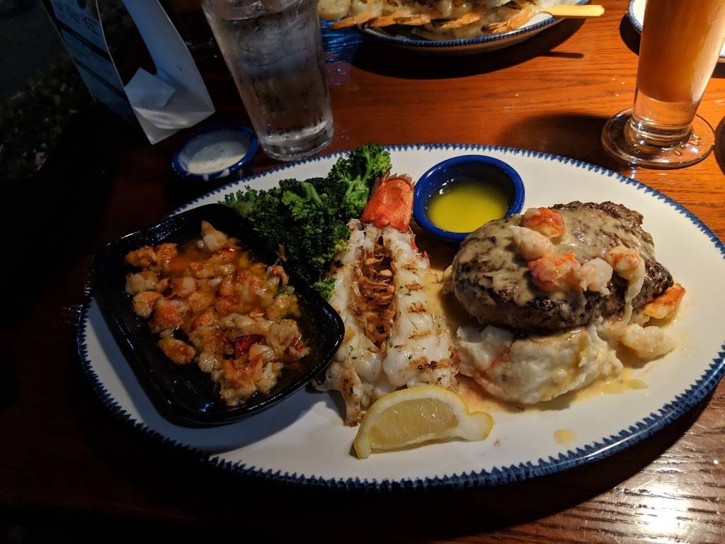 Red Lobster | restaurant | 1460 E Shaw Ave, Fresno, CA 93710, USA | 5592219495 OR +1 559-221-9495
