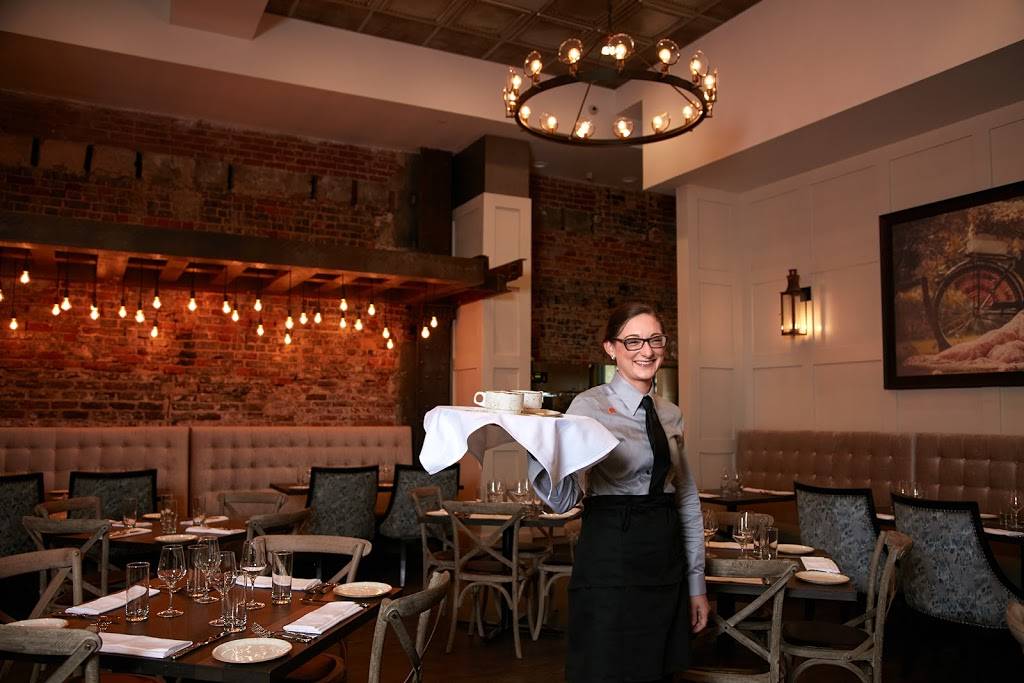 The YARD Birmingham | restaurant | 1928 1st Ave N, Birmingham, AL 35203, USA | 2052269298 OR +1 205-226-9298