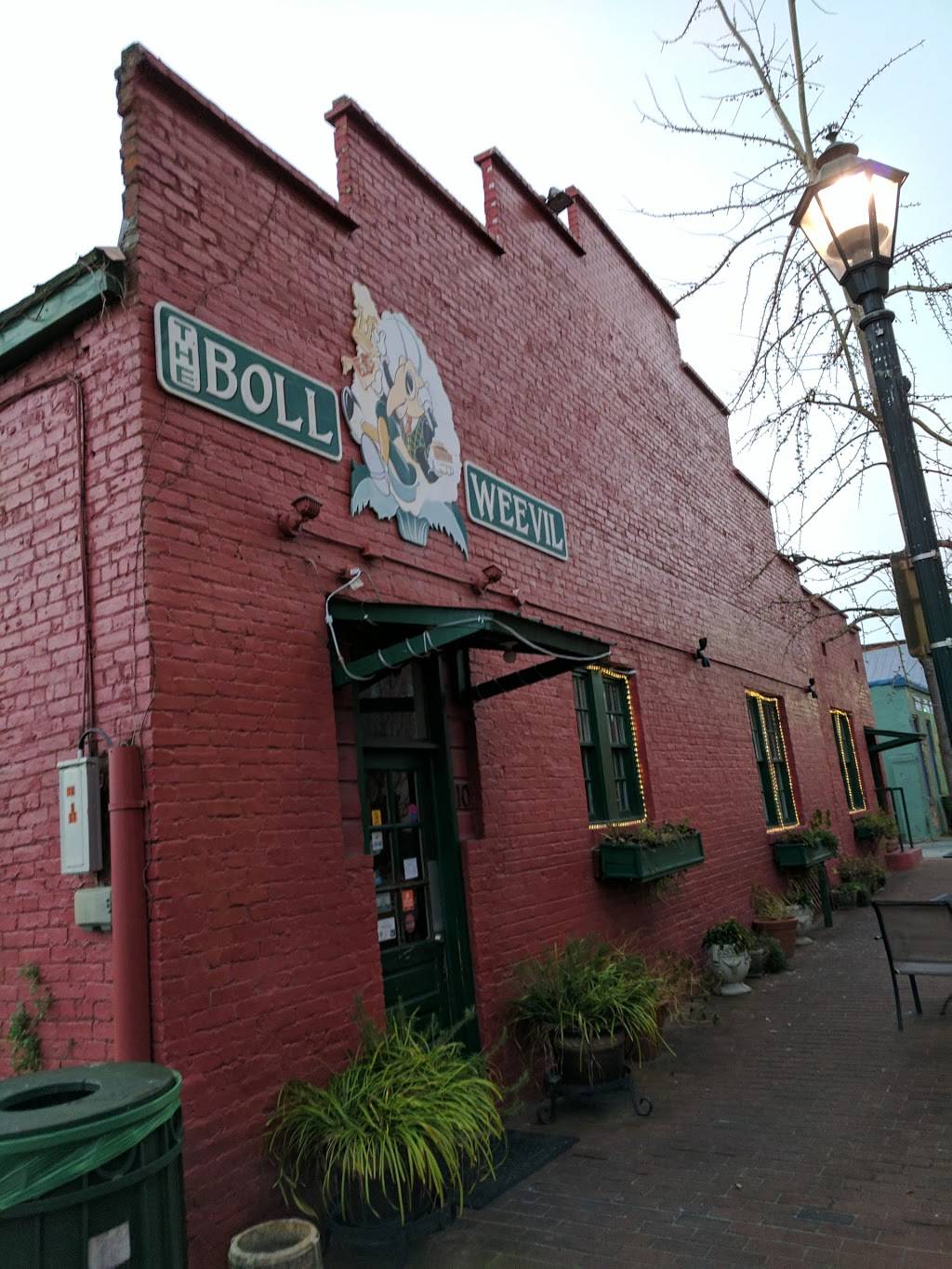 The Boll Weevil Cafe and Sweetery | restaurant | 10 James Brown Blvd, Augusta, GA 30901, USA | 7067227772 OR +1 706-722-7772