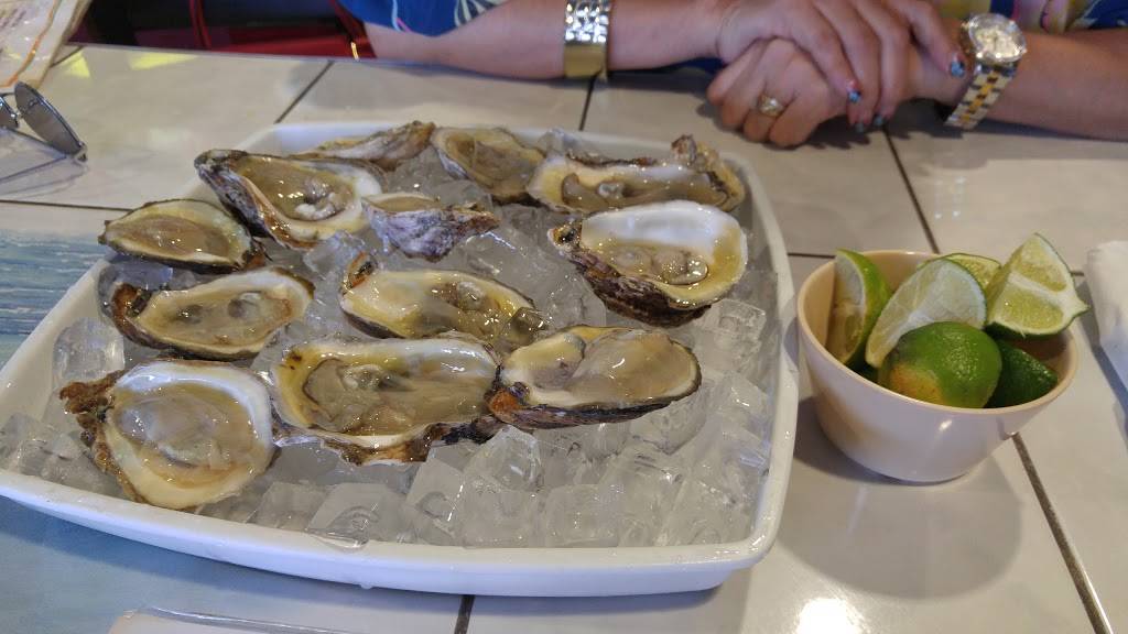 Acapulco Beach Restaurant | restaurant | 3112 N Main St, Fort Worth, TX 76106, USA | 8176255992 OR +1 817-625-5992