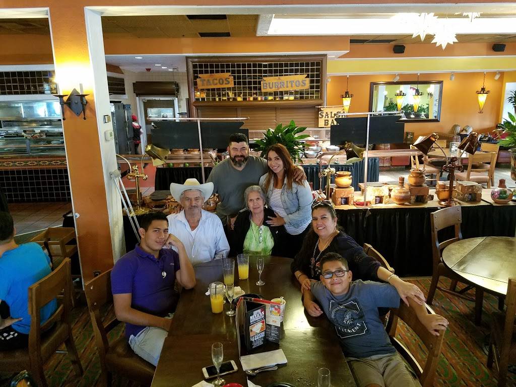 El Torito | restaurant | 5995 Katella Ave, Cypress, CA 90630, USA | 7147618155 OR +1 714-761-8155