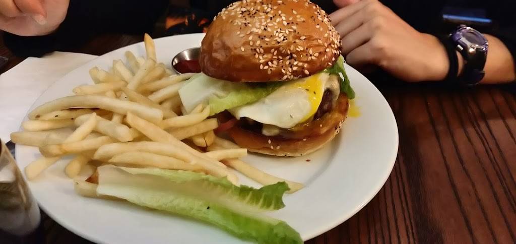 The Dark Horse Inn | restaurant | 942 Geneva Ave, San Francisco, CA 94112, USA | 4154695508 OR +1 415-469-5508