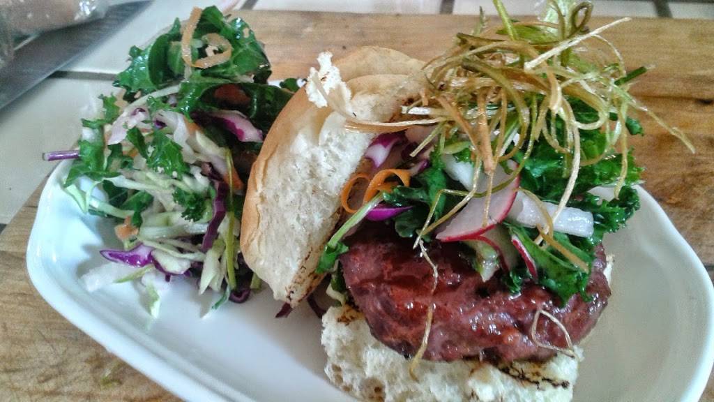 Munchys | restaurant | 9532 Normandie Ave, Los Angeles, CA 90044, USA | 3108041030 OR +1 310-804-1030