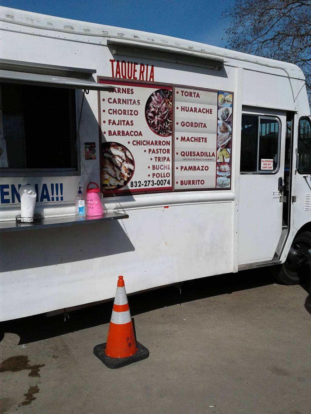 Food Service La Doña | restaurant | 8710 Windswept Ln, Houston, TX 77063, USA | 8322730074 OR +1 832-273-0074