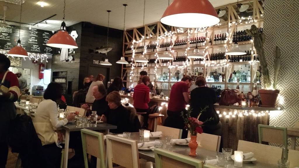 Seamores | restaurant | 161 8th Ave, New York, NY 10011, USA | 2125979222 OR +1 212-597-9222