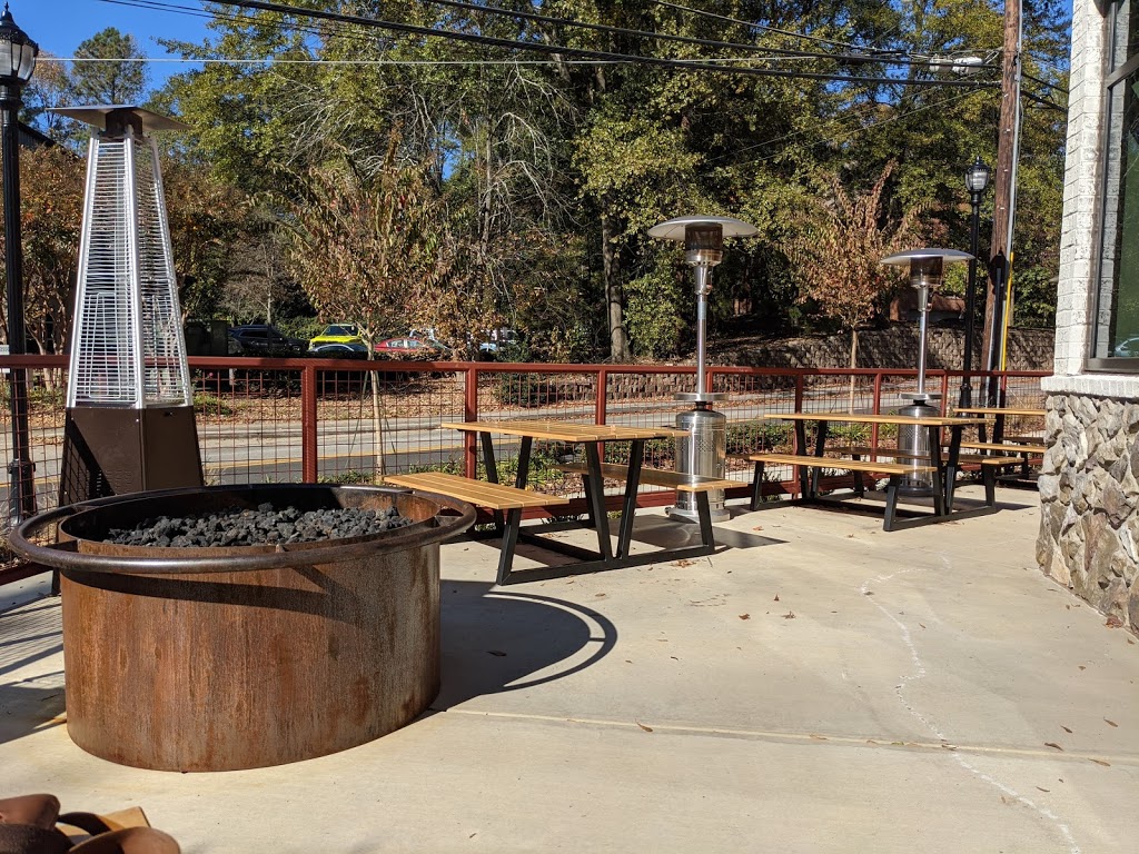 Grindhouse Killer Burgers | restaurant | 2565 Apple Valley Rd NE, Brookhaven, GA 30319, USA | 4703552745 OR +1 470-355-2745