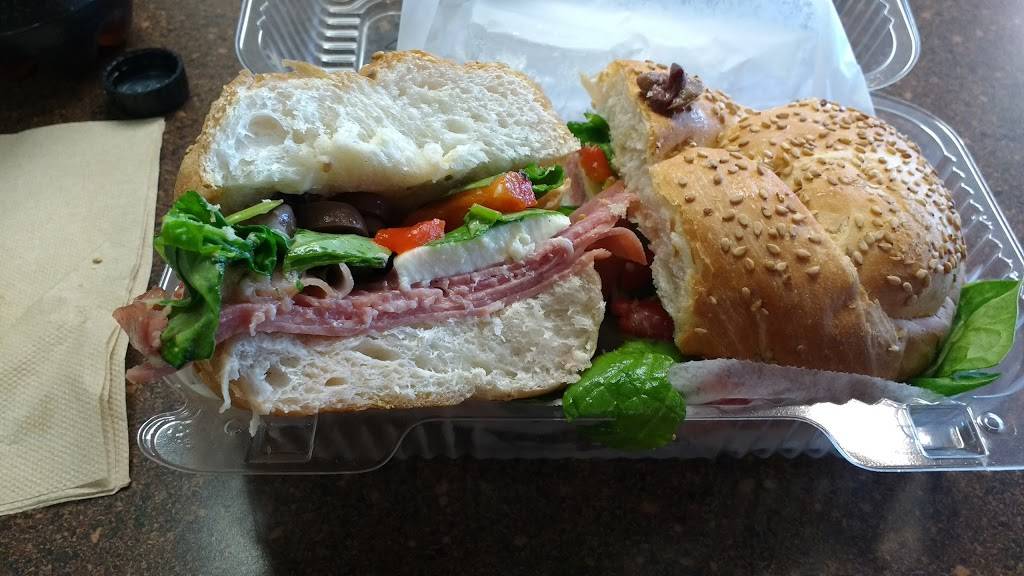 Anthonys Italian Deli | restaurant | 16 N Main St, South Yarmouth, MA 02664, USA | 5083945000 OR +1 508-394-5000