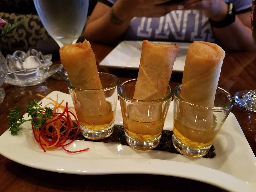 LThai Organic Cuisine & Wine Bar | restaurant | 4500 W Village Pl #1017, Smyrna, GA 30080, USA | 7704344344 OR +1 770-434-4344