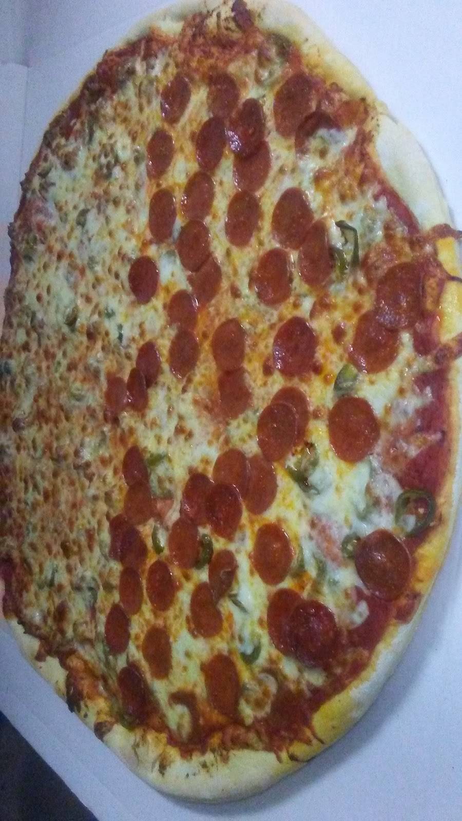 D Arcos Pizza | restaurant | 2819 W 63rd St, Chicago, IL 60629, USA | 7739126273 OR +1 773-912-6273