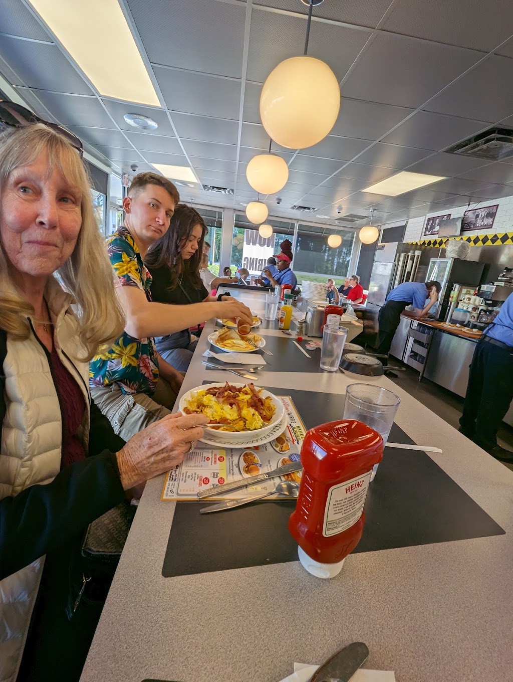 Waffle House | restaurant | 708 E Robinson Ave, Grovetown, GA 30813, USA | 7068427100 OR +1 706-842-7100