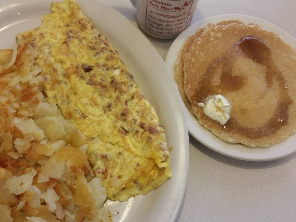 Red Apple Restaurant | restaurant | 1152 E Wisconsin St, Portage, WI 53901, USA | 6087459000 OR +1 608-745-9000