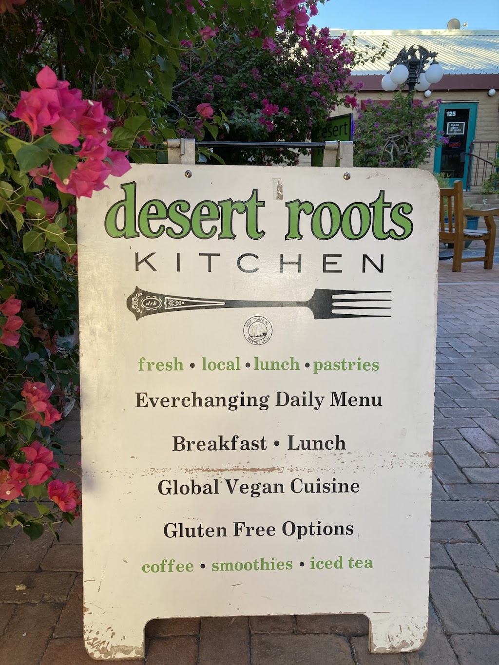 Desert Roots Kitchen | restaurant | 414 S Mill Ave #111, Tempe, AZ 85281, USA | 4803820228 OR +1 480-382-0228