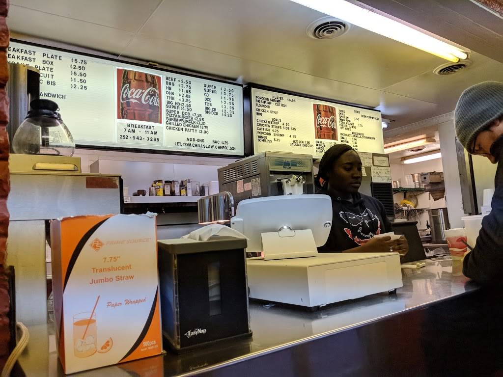 Farm Boys Restaurant | restaurant | 216 Pamlico St, Belhaven, NC 27810, USA | 2529433295 OR +1 252-943-3295