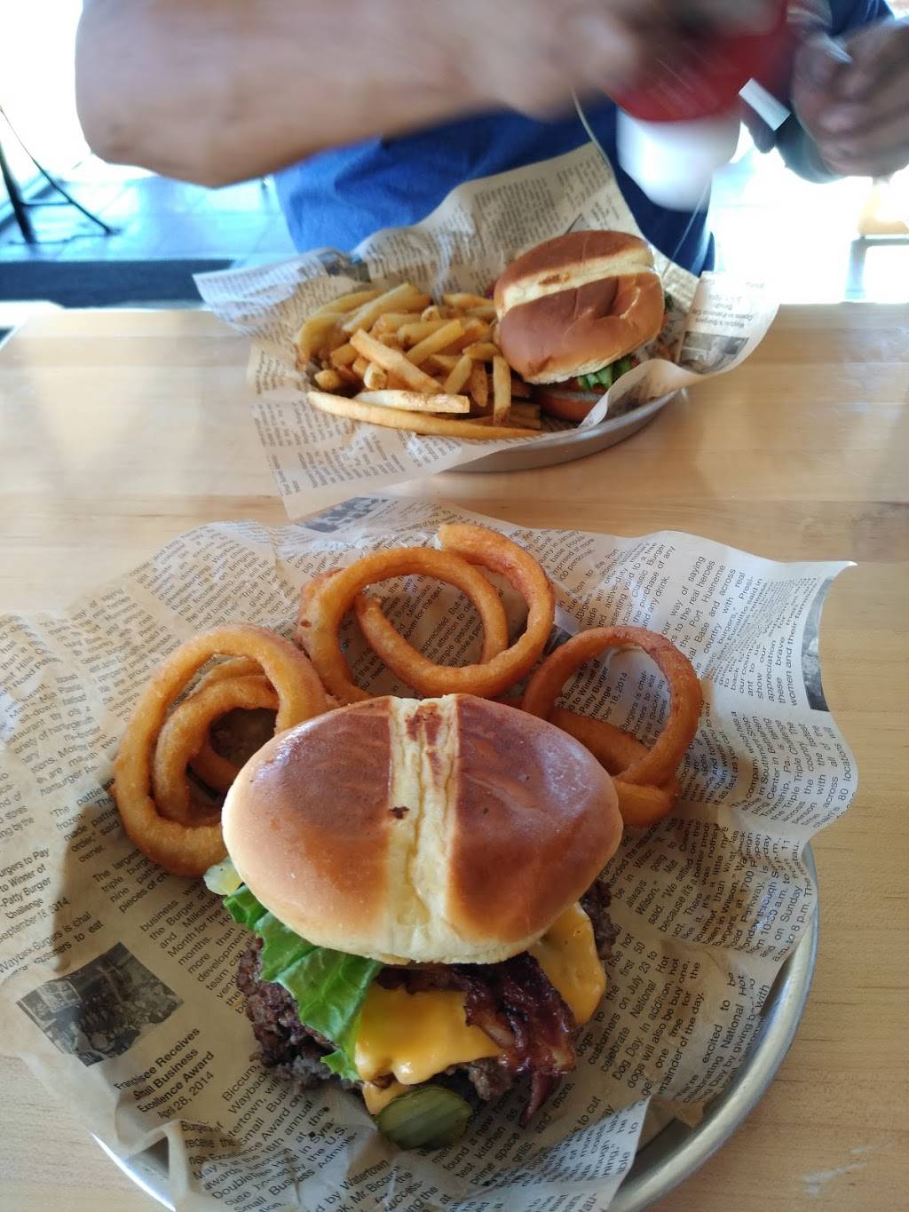 Wayback Burgers | restaurant | 4375 Clayton Rd, Concord, CA 94521, USA | 9258496636 OR +1 925-849-6636