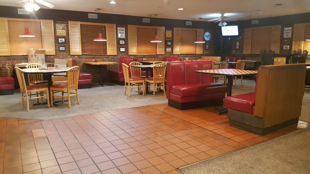 Pizza Hut | restaurant | 2025 N Westside Blvd, Newton, NC 28658, USA | 8284653170 OR +1 828-465-3170