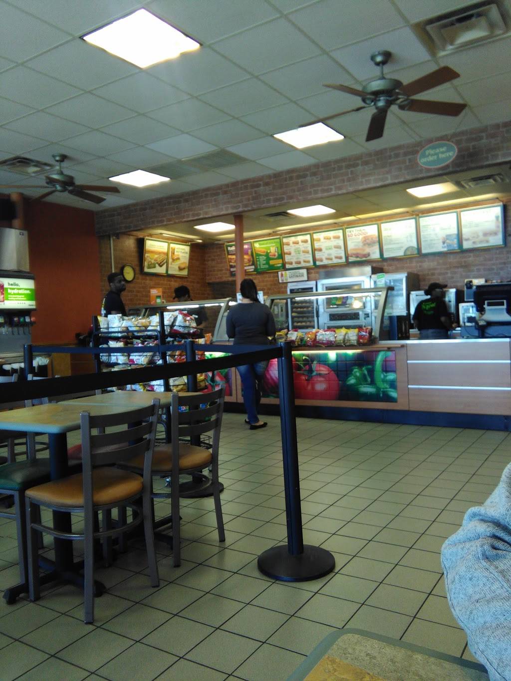 Subway Restaurants | restaurant | Summit at, 1100 Bridgewood Dr Suite 115, Fort Worth, TX 76112, USA | 8174518314 OR +1 817-451-8314