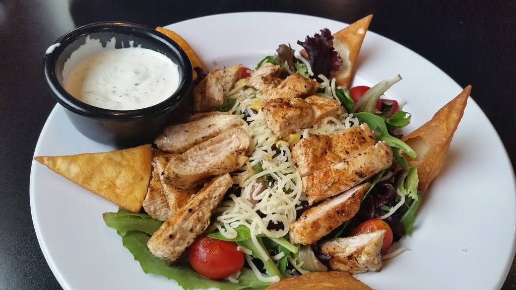 Meat N Greet | restaurant | 11 Jefferson St, Newnan, GA 30263, USA | 7706834664 OR +1 770-683-4664