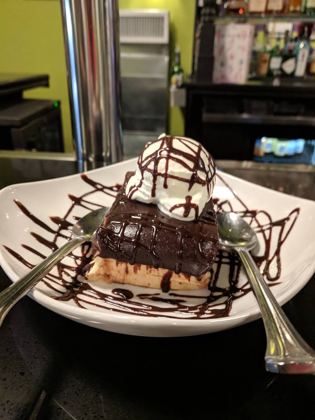 Mes burgers & brews | restaurant | 215 Main St, Danville, VA 24541, USA | 4347920123 OR +1 434-792-0123