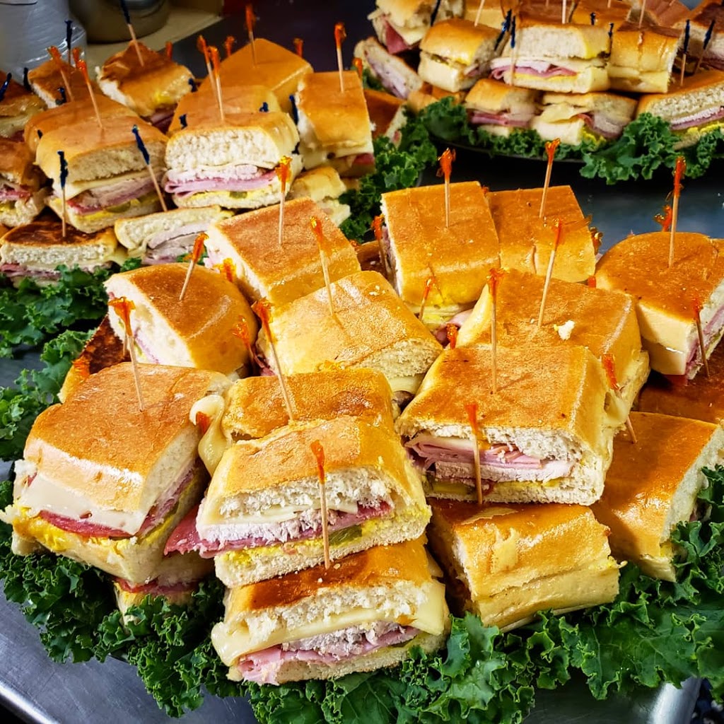 Fresh Original Food | restaurant | 1953 W Lumsden Rd, Brandon, FL 33511, USA | 8133912462 OR +1 813-391-2462