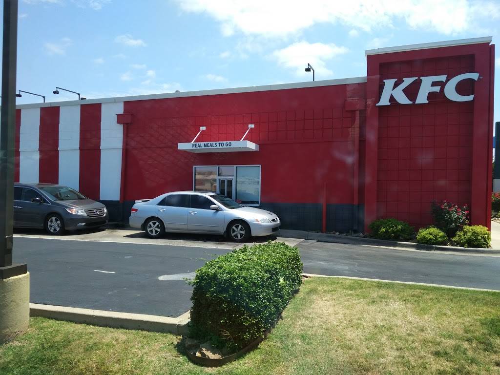 KFC | restaurant | 2231 NW 23rd St, Oklahoma City, OK 73107, USA | 4059436004 OR +1 405-943-6004