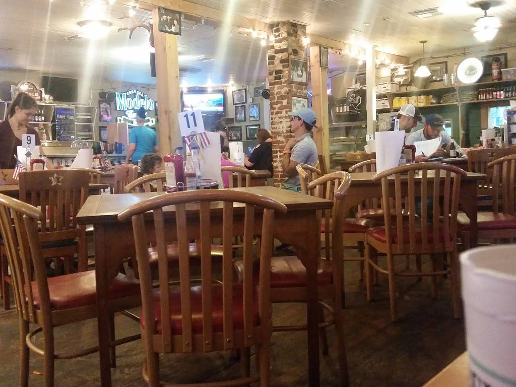 Freiheit Country Store | restaurant | 2157 FM1101, New Braunfels, TX 78130, USA | 8306259400 OR +1 830-625-9400