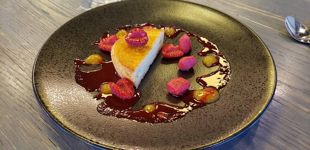 EATT Gourmet Bistro | restaurant | 7865 W Sahara Ave #104, Las Vegas, NV 89117, USA | 7026085233 OR +1 702-608-5233