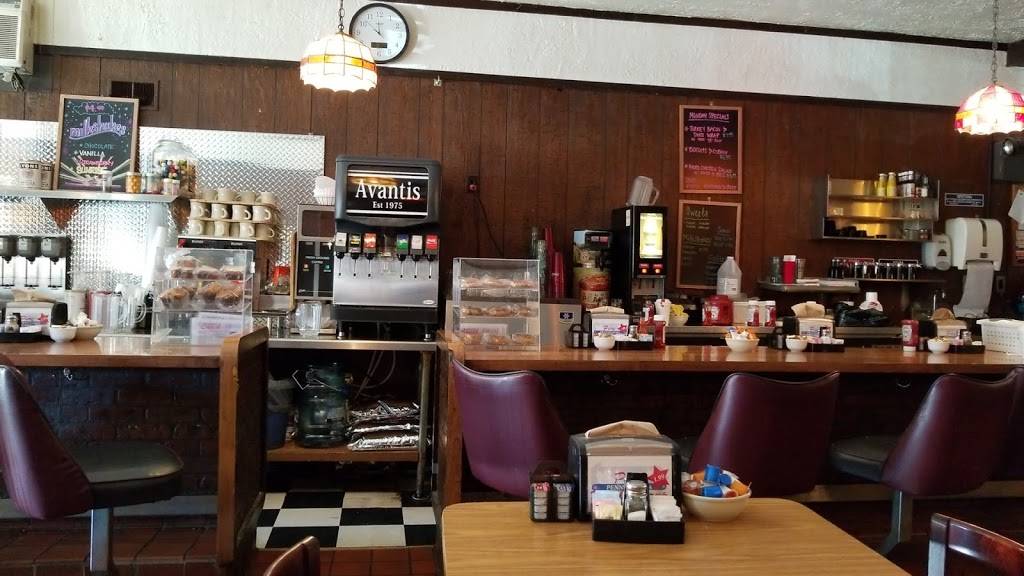 Avantis | restaurant | 1662 W 8th St, Erie, PA 16505, USA | 8144563096 OR +1 814-456-3096