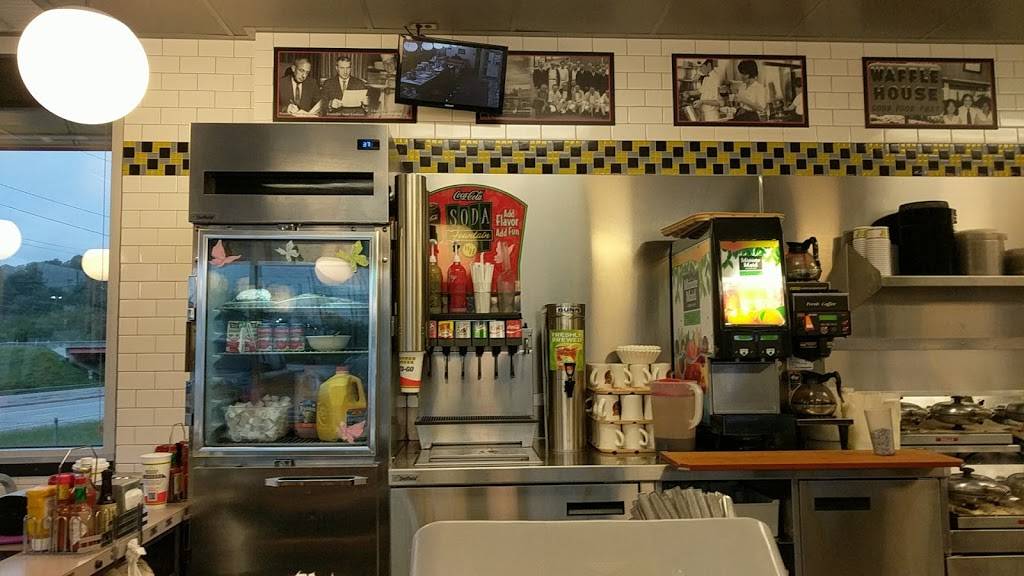 Waffle House | meal takeaway | 7676 Hwy 70 S, Nashville, TN 37221, USA | 6156465391 OR +1 615-646-5391