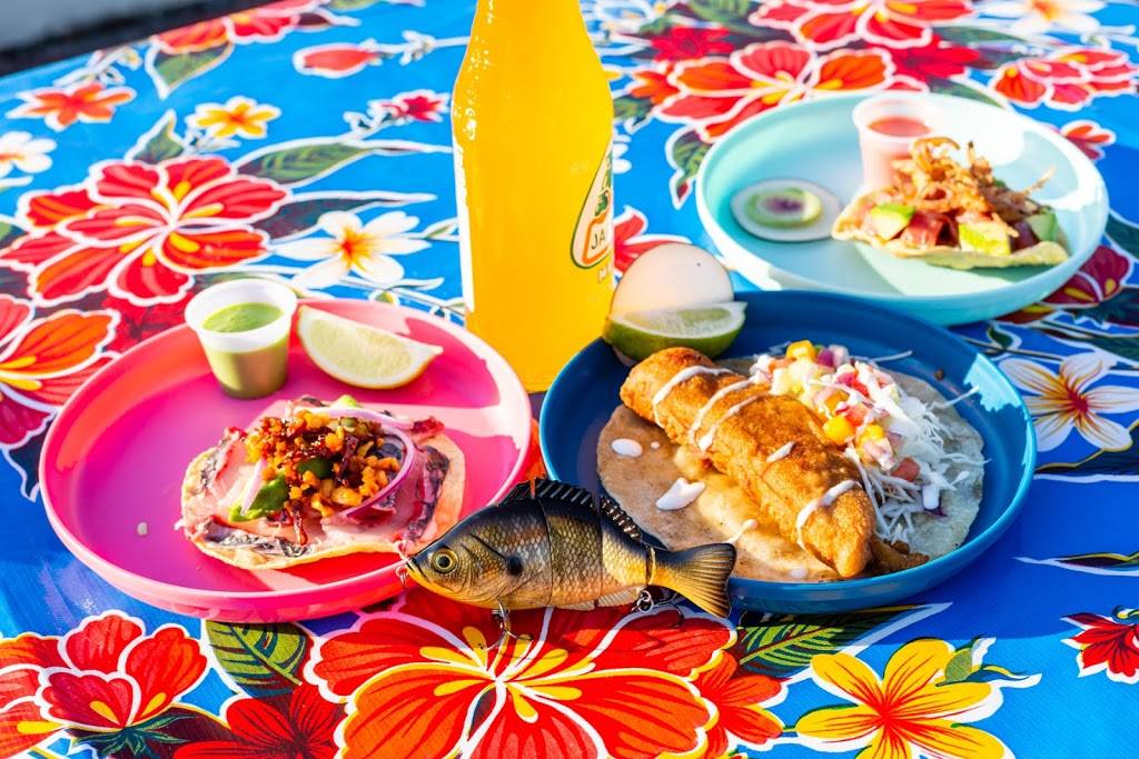 Rosarito | restaurant | 1812 E 6th St, Austin, TX 78702, USA | 5129710181 OR +1 512-971-0181