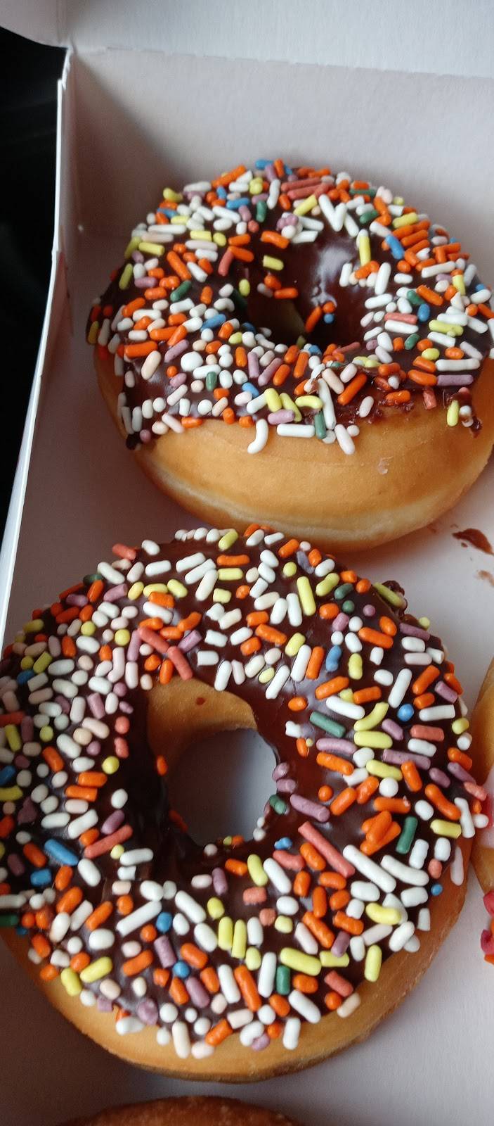 Dunkin | bakery | 610 N Orange Ave, Green Cove Springs, FL 32043, USA | 9048633915 OR +1 904-863-3915