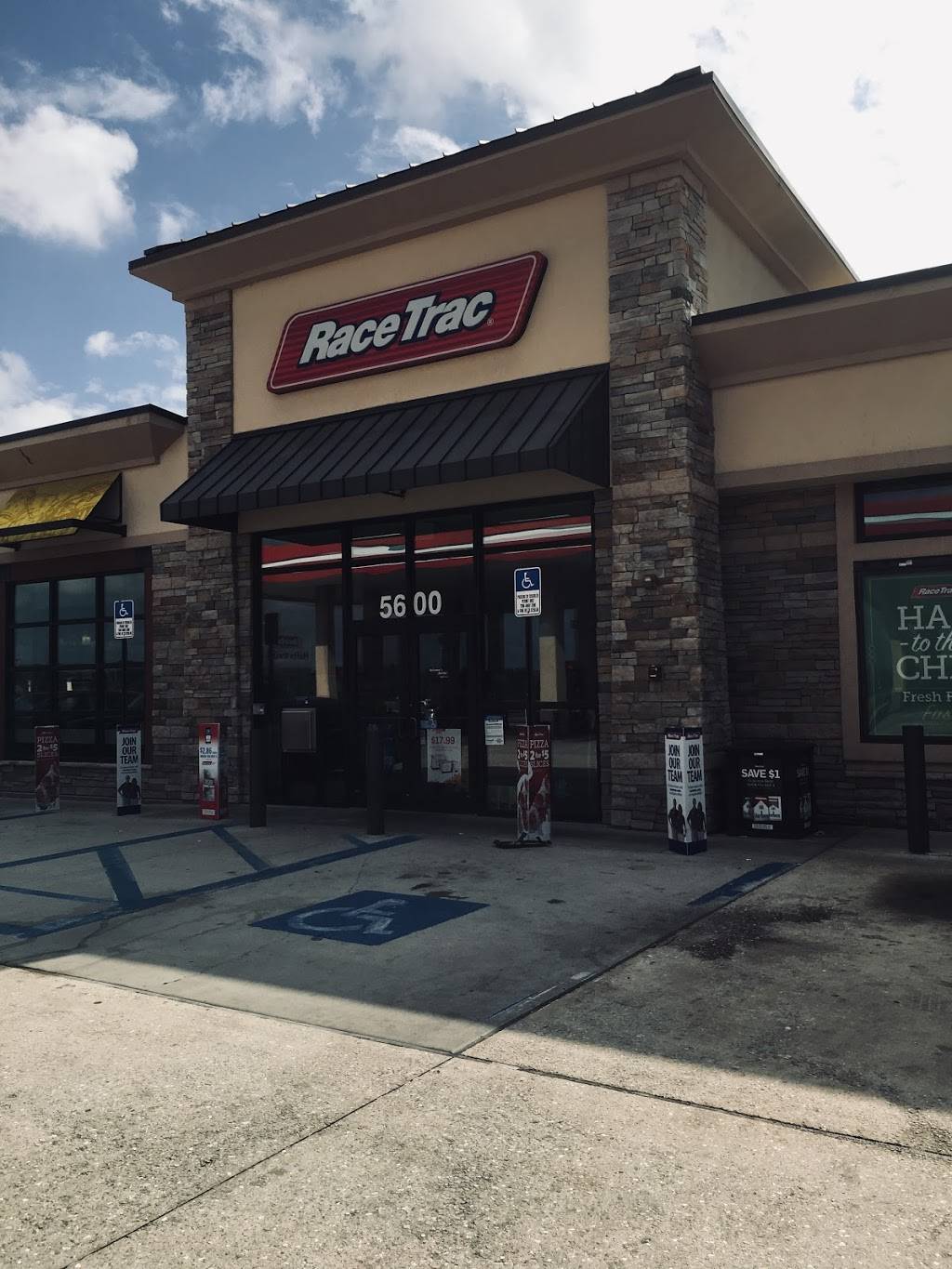 RaceTrac | bakery | 5600 Fruitville Rd, Sarasota, FL 34232, USA | 9413798740 OR +1 941-379-8740
