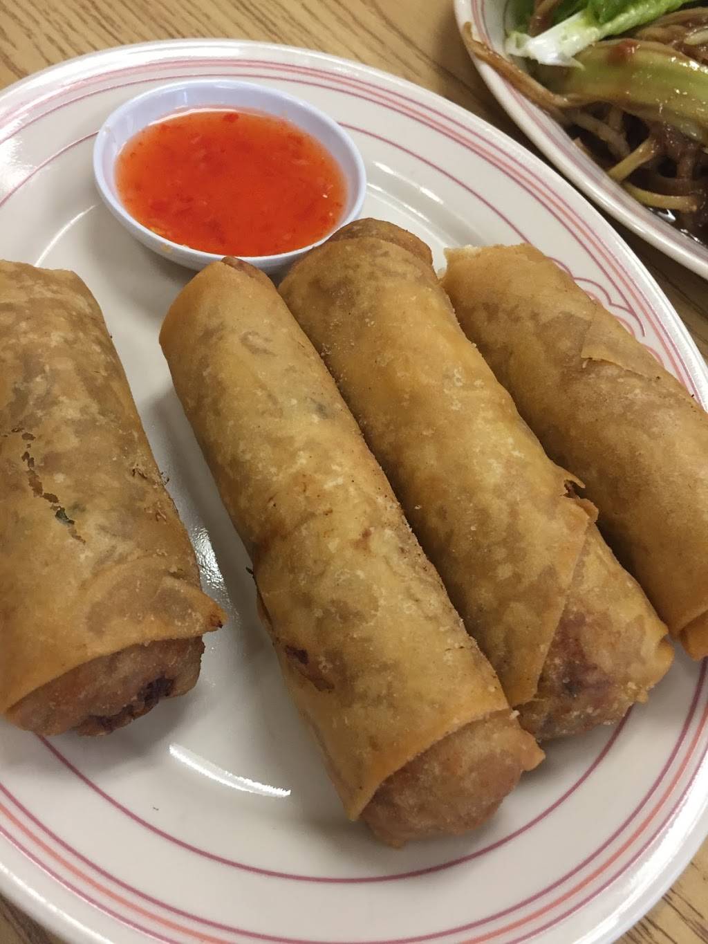 Mama Mais Noodles | restaurant | 2824 Stanley St, Stevens Point, WI 54481, USA | 7159979385 OR +1 715-997-9385