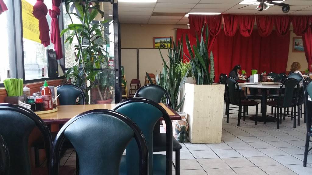 Phở Vy Vietnamese Cuisine | restaurant | 401 International Blvd, Oakland, CA 94606, USA | 5108932827 OR +1 510-893-2827