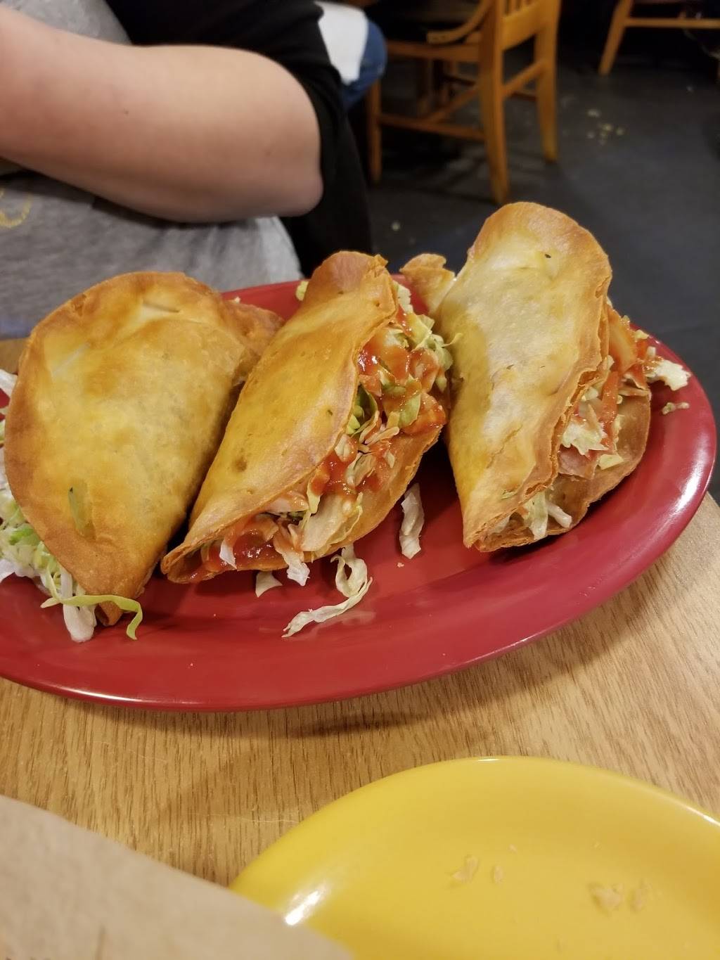 Barbosas East | restaurant | 4804 Frederick Ave, St Joseph, MO 64506, USA | 8162320221 OR +1 816-232-0221